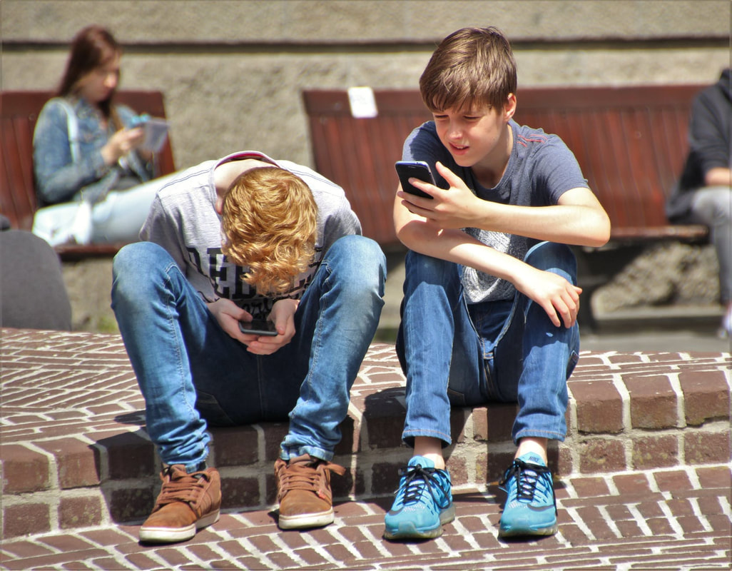 At a Glance: Helping Kids With ADHD Manage Screen Time